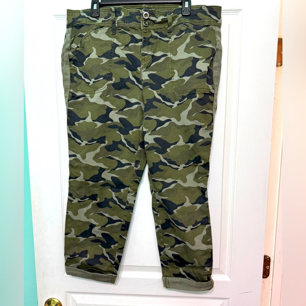 Torrid Camo Capris